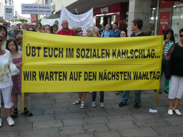 02. Juli 2013 Demo und Stadtratsitzung